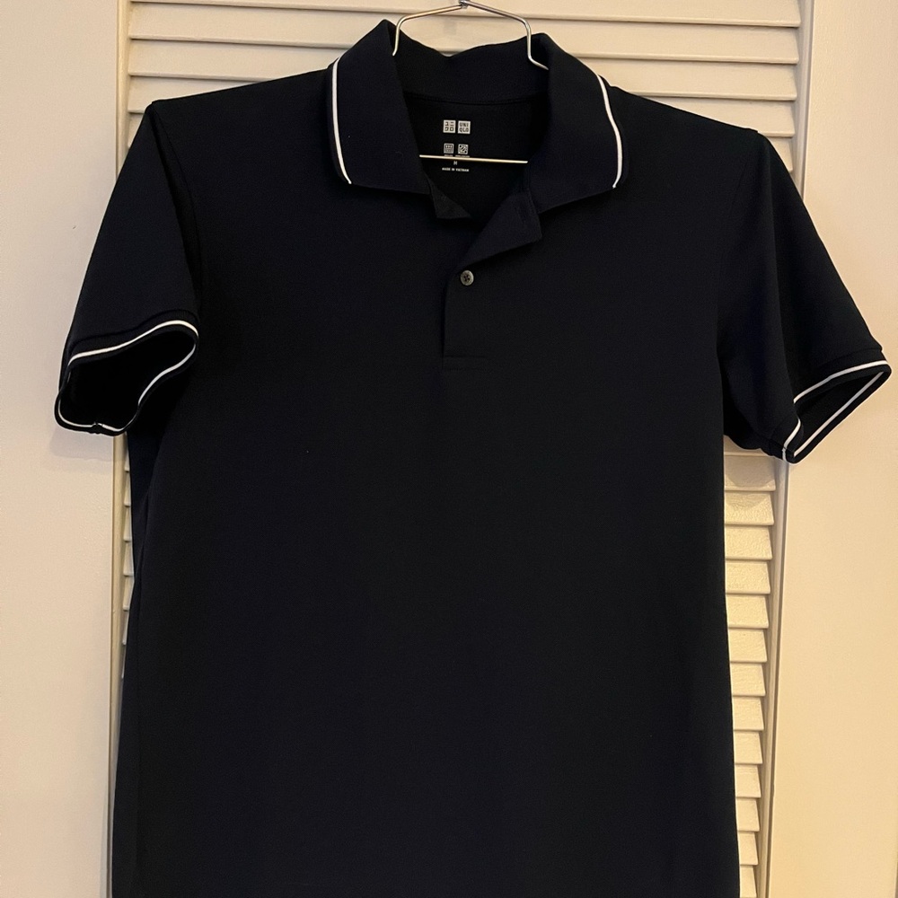 Uniqlo Navy and White Polo Shirt with Classic Design